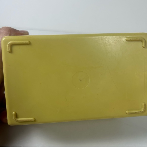 Vintage Plastic Recipe Box Flowers Flip Top Lid with Some Recipes Lemon Bush - Picture 7 of 8